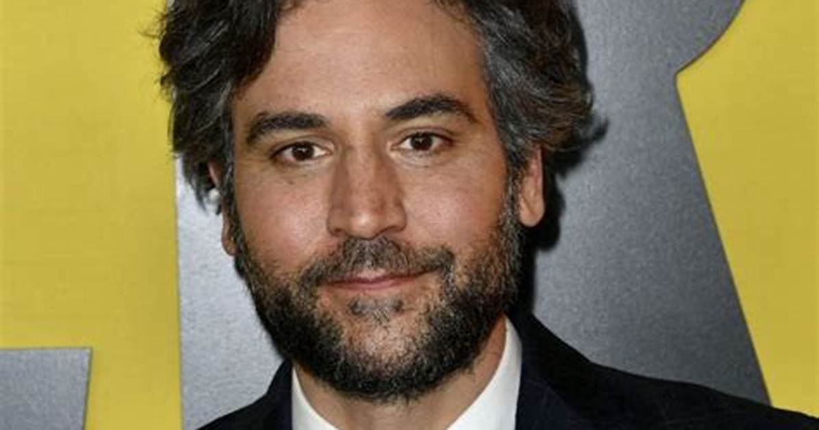 Josh Radnor- Wiki, Age, Height, Net Worth, Girlfriend, Dating, Career