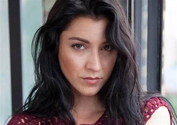 Julie Paisley - Net Worth, Age, Height, Birthday, Bio, Wiki!