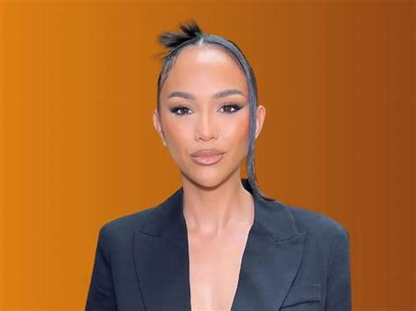 Kat Zoe Clark- Wiki, Age, Height, Net Worth, Husband, Ethnicity