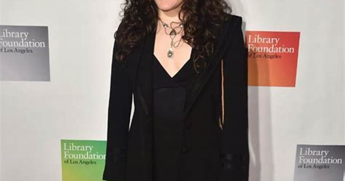Kate Berlant - Net Worth, Age, Height, Birthday, Bio, Wiki!