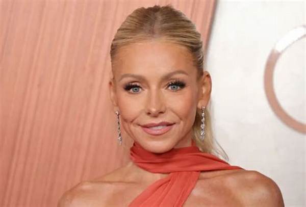 Kelly Ripa Net Worth 2024, Age, Height, Bio, Birthday, Wiki!