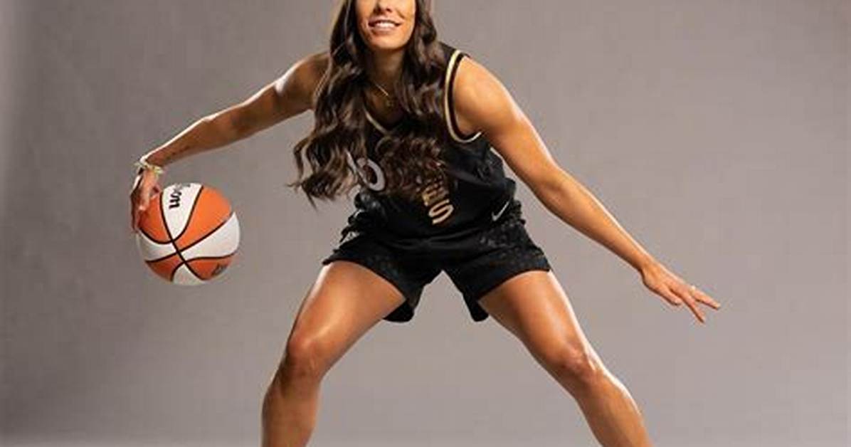 Kelsey Plum- Wiki, Age, Ethnicity, Husband, Height, Net Worth, Career