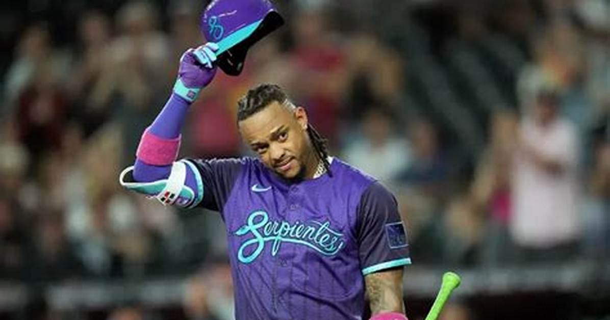 Ketel Marte Bio, Age, Height, Career, Wife, Children, Net Worth