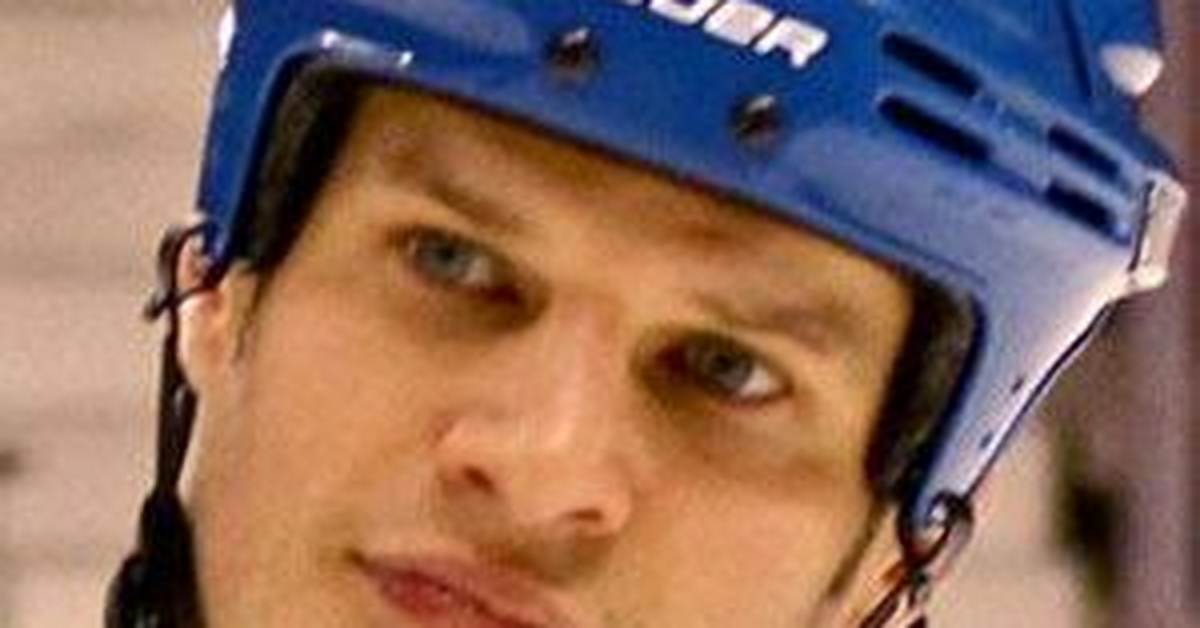 Kevin Bieksa Net Worth, Age, Height, Bio, Birthday, Wiki!