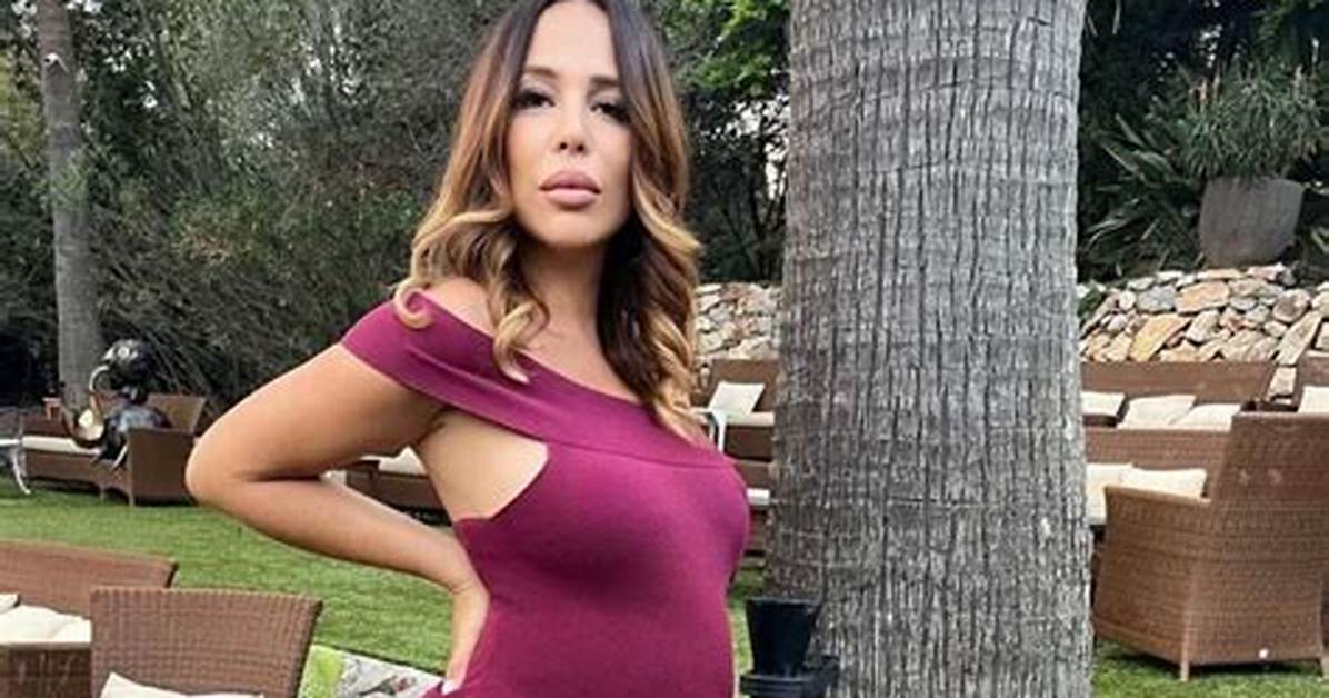 Kim Glow Enceinte De Qui