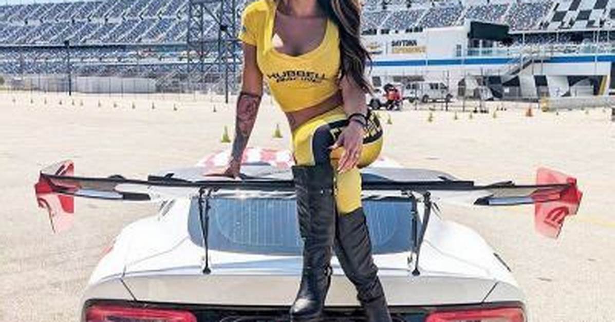 Kristen Strout- Bio, Age, Height, Net Worth, Boyfriend, Dating