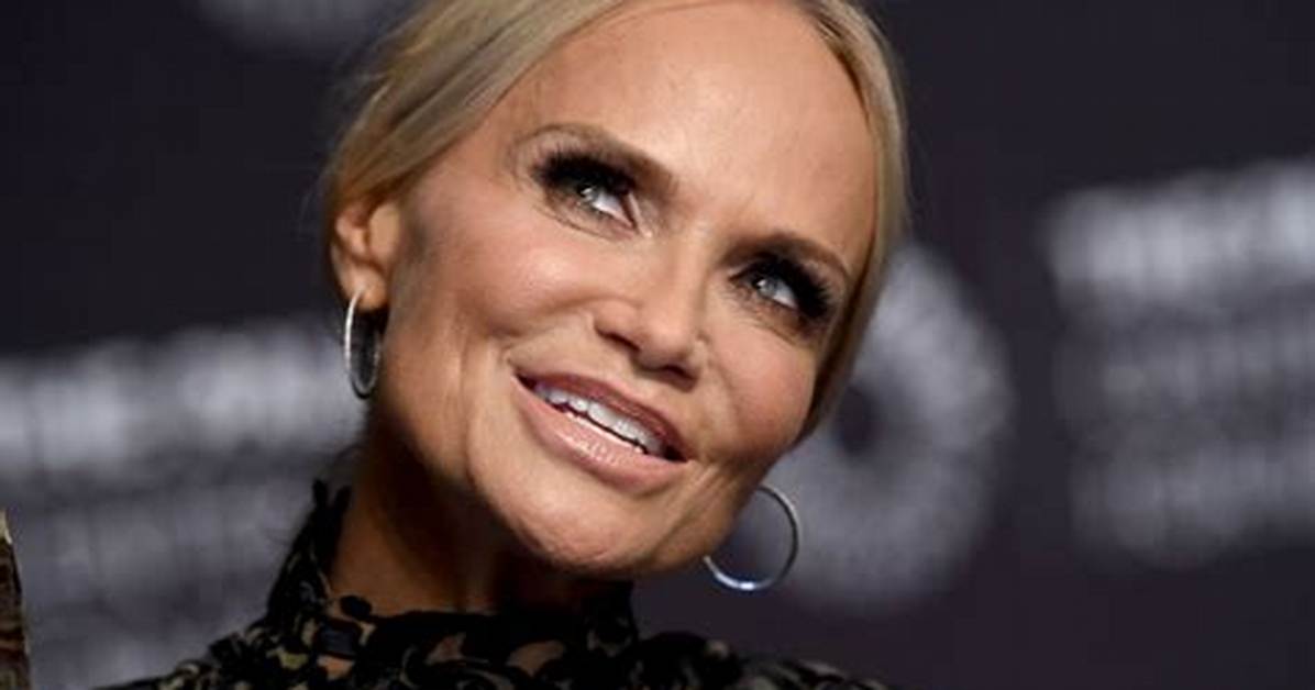 Kristin Chenoweth Net Worth, Age, Height