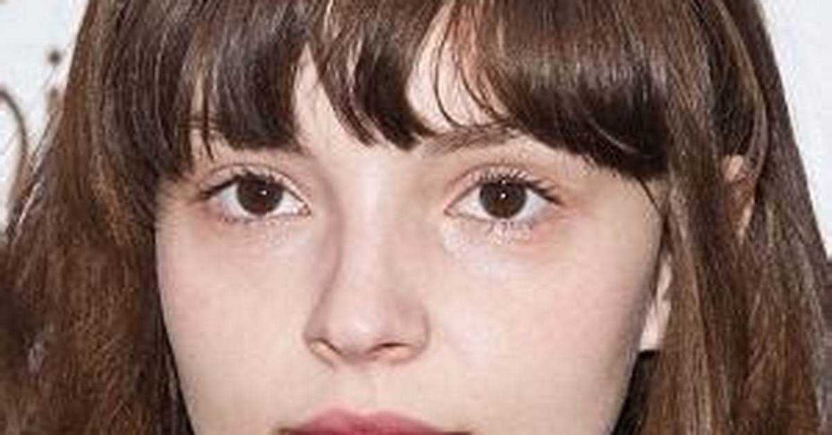Lauren Mayberry Net Worth, Age, Height, Bio, Birthday, Wiki!