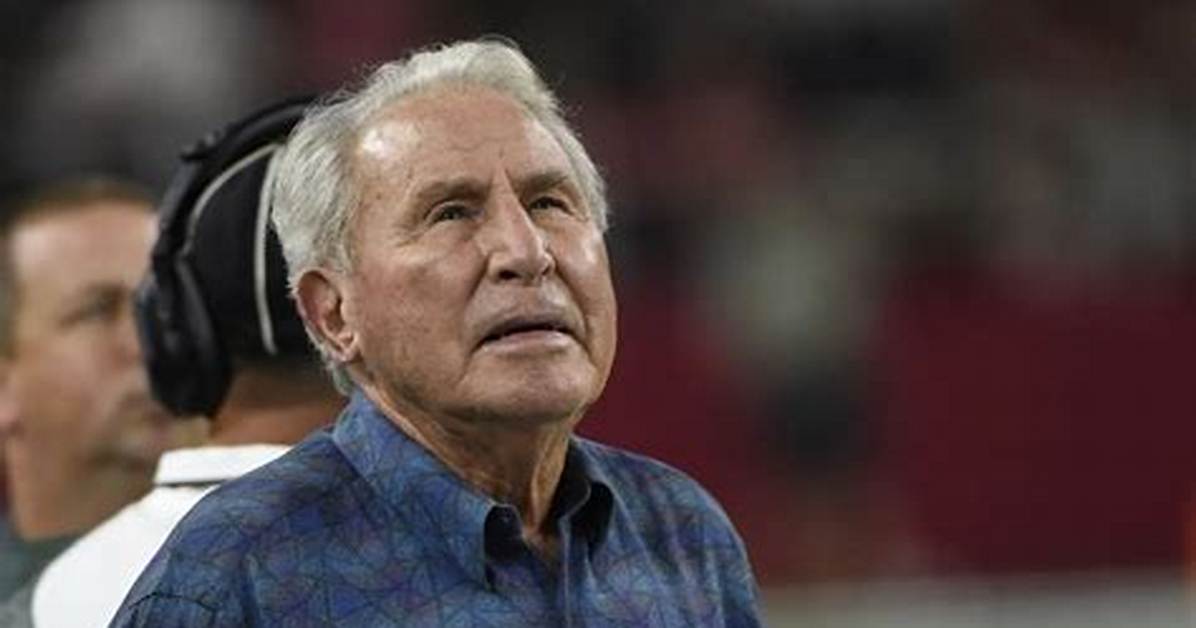 Lee Corso Bio, Age, Parents, Wife, Children, Net Worth