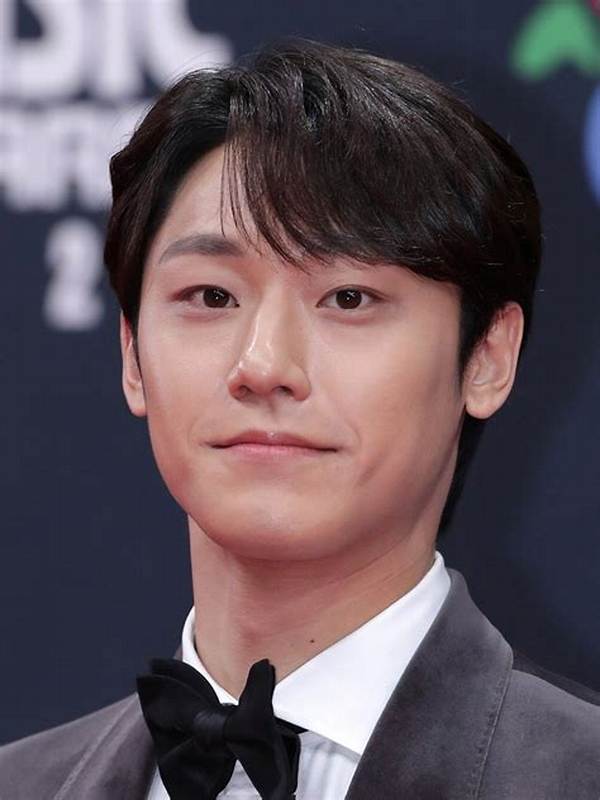 Lee Do Hyun Net Worth | Lee Do Hyun Bio Career Facts
