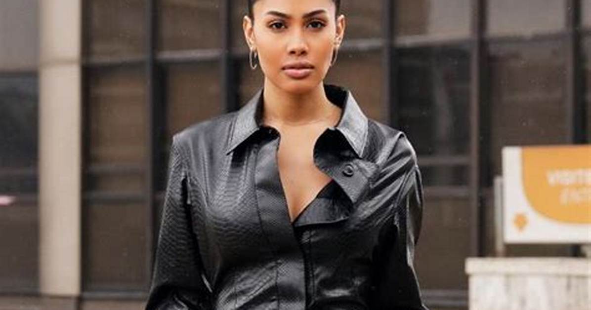 Leyna Bloom- Wiki, Age, Height, Net Worth, Boyfriend, Ethnicity