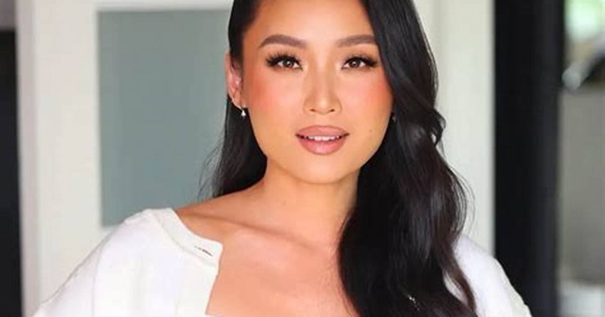 Li Jun Li - Net Worth, Age, Height, Birthday, Bio, Wiki!