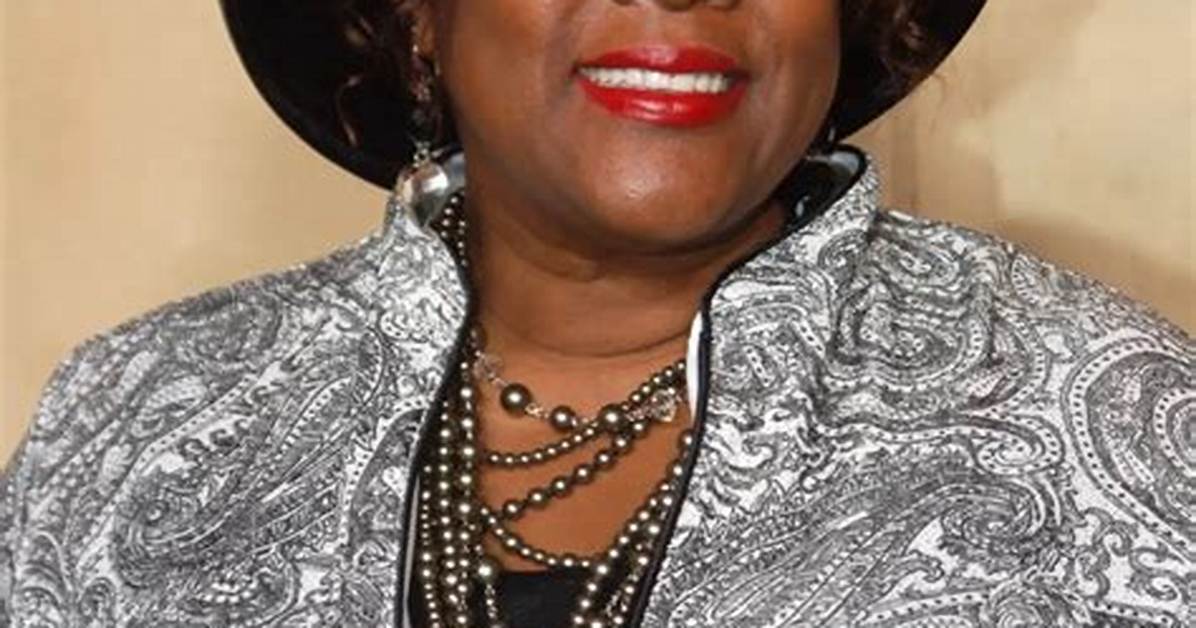 Loretta Devine Net Worth, Age, Height, Bio, Birthday, Wiki!