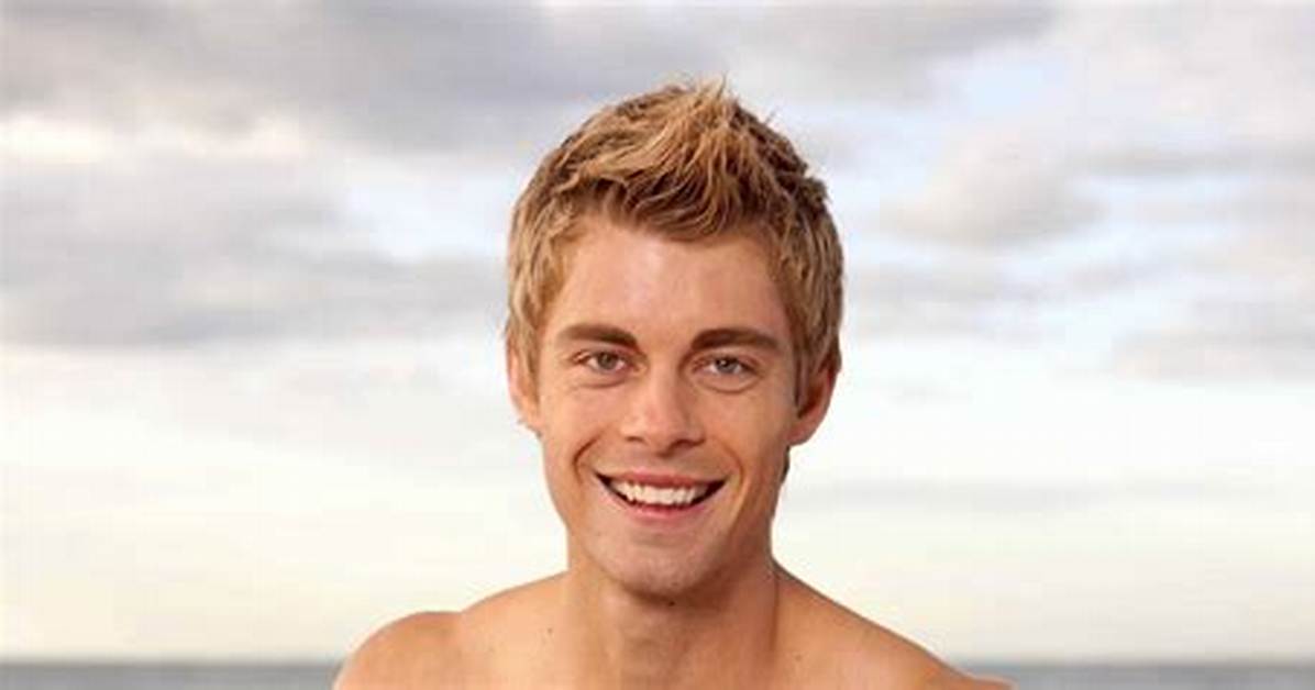 Luke Mitchell - Net Worth, Age, Height, Birthday, Bio, Wiki!