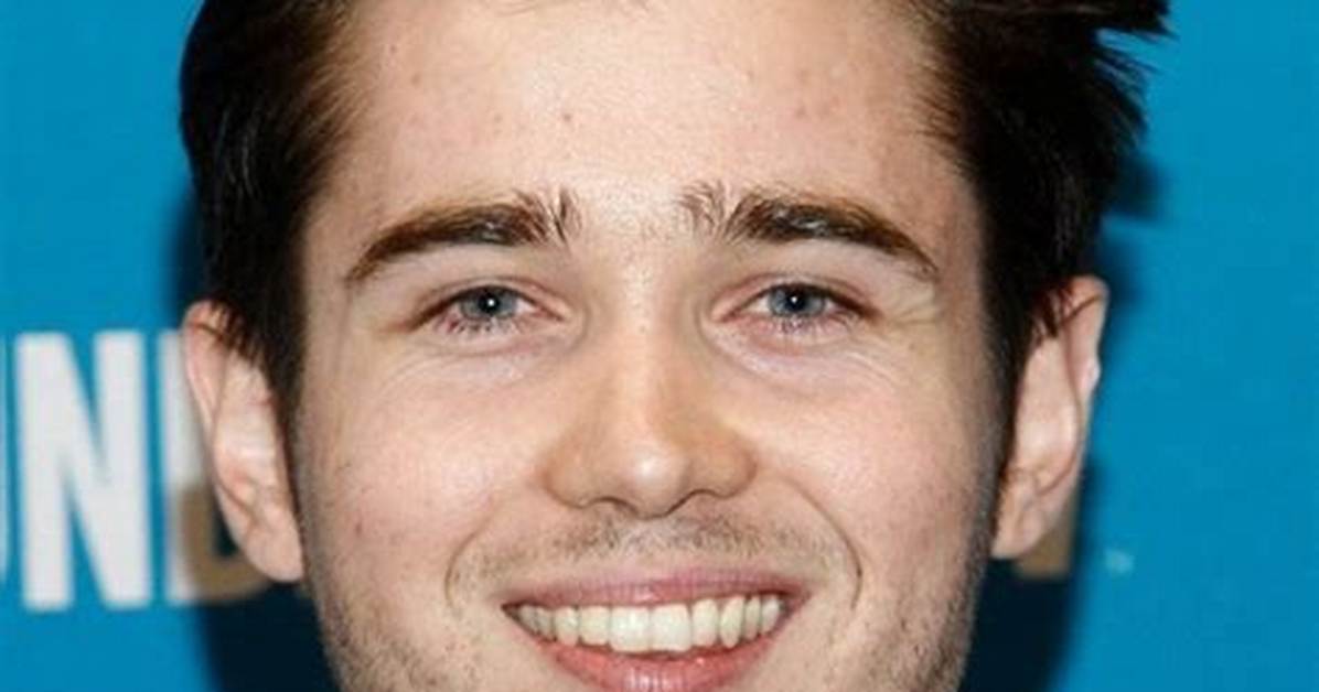 Luke Slattery- Wiki, Age, Height, Net Worth, Girlfriend, Ethnicity