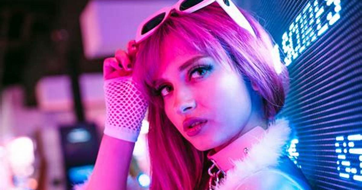 Luna Vexa Explores Fighting for Your Dreams When Odds Are Against You