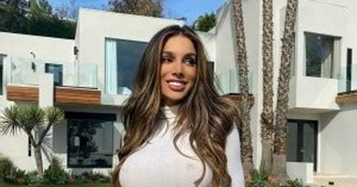 Lyna Perez Net Worth, Age, Height, Bio, Birthday, Wiki!
