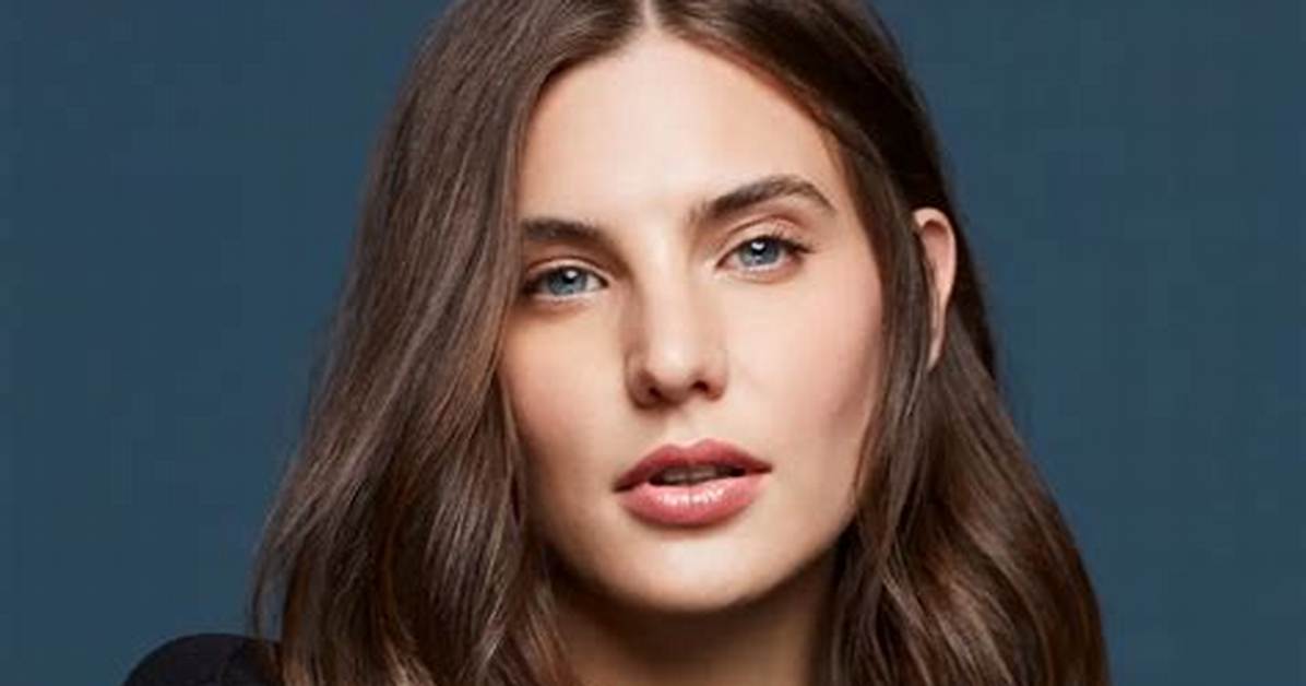 Macarena Achaga Biography: Age, Height, Net Worth, Husband, Songs, Boyfriend, Partner, Parents