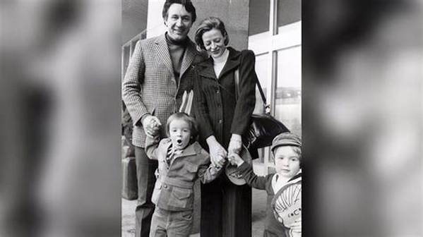 Maggie Smith Bio, Age, Parents, Husband, Children, Net Worth