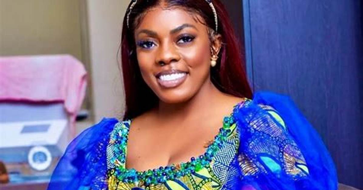 Man Who Gave Nana Aba Anamoah a Range Rover as Birthday Gift Allegedly Takes It Back