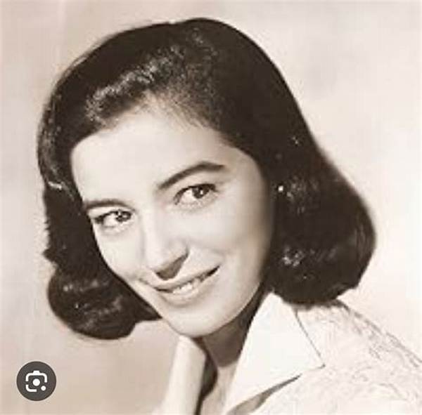 Marisa Pavan Cause of Death, Age, Funeral