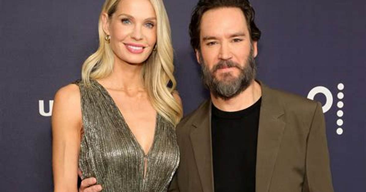 Mark Paul Gosselaar’s Wife: Who Is Mark Paul Gosselaar Dating?