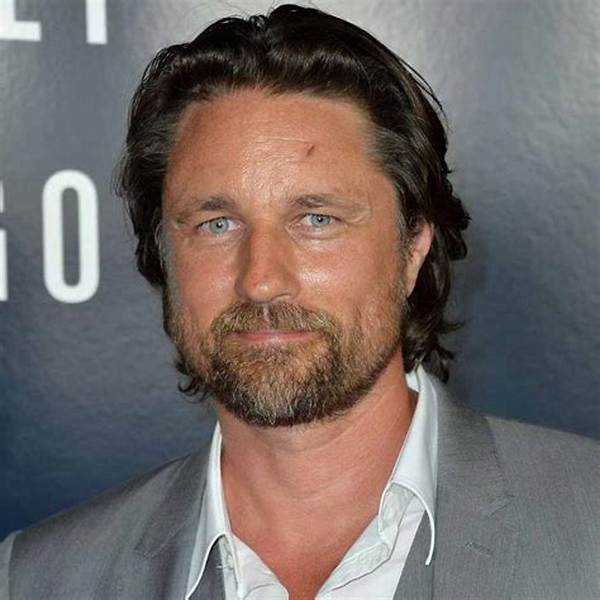 Martin Henderson Net Worth, Age, Height, Bio, Birthday, Wiki!