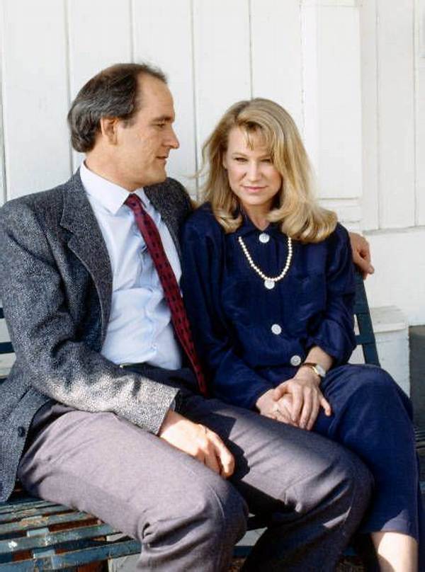 Mary Kay Place Married, Husband, Family, Net Worth, Bio, Wiki