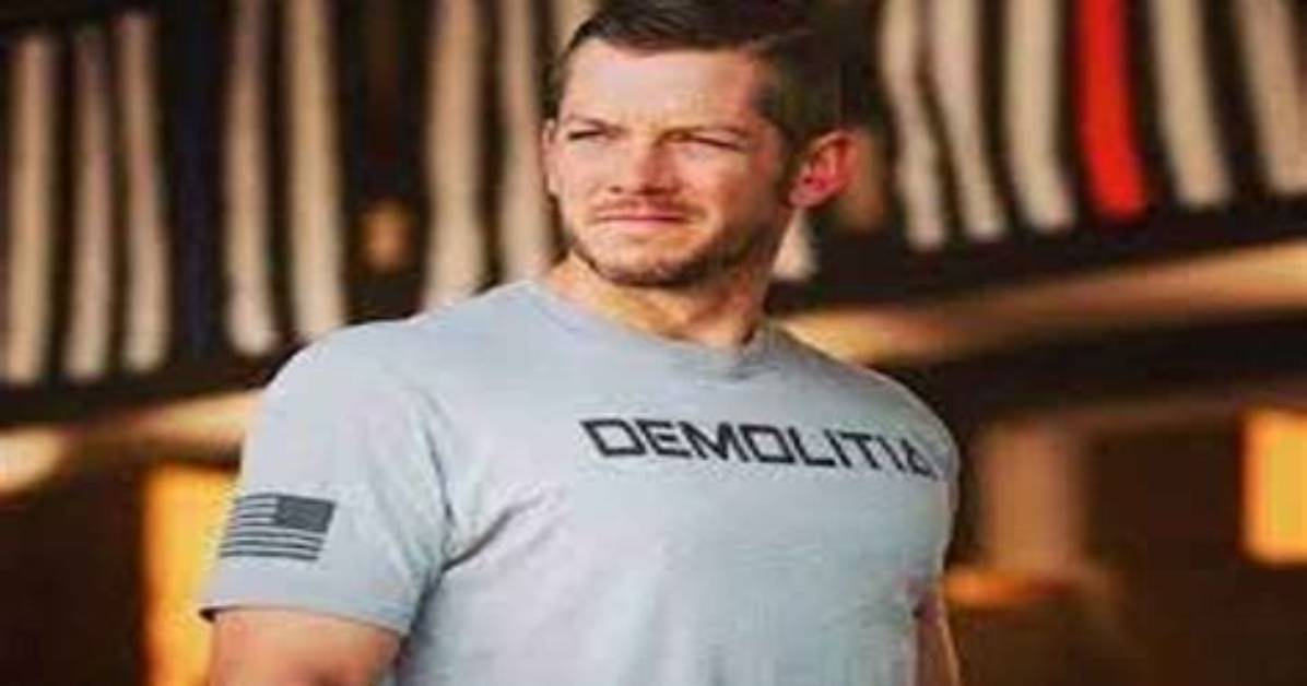 Matt Carriker Biography: Net Worth, Height, Age, Wife, Wikipedia, Movies, Brother, Military, Vet Clinic, Political Views, Photos