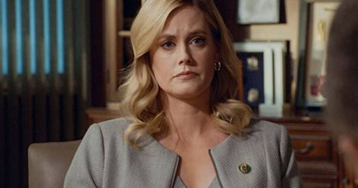 Meet Actress Abigail Hawk from “Blue Bloods”: Biography, Net Worth & More