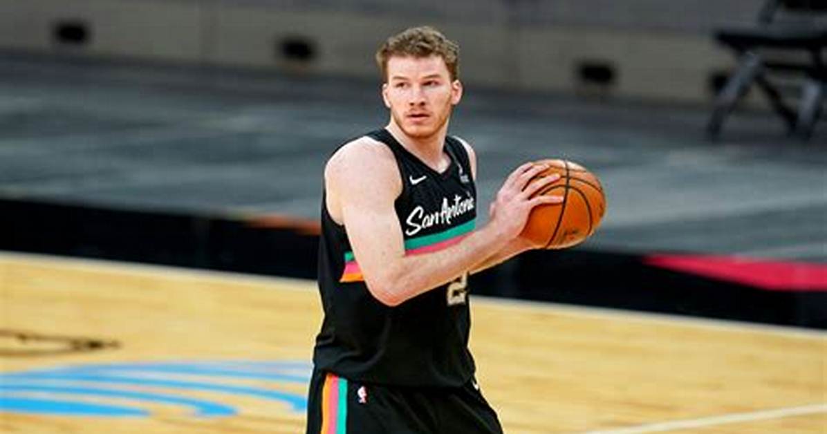 Meet Jakob Poeltl Parents