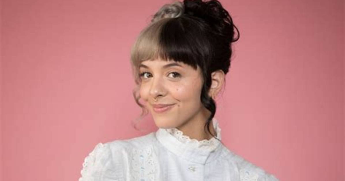 Melanie Martinez Net Worth, Age, Height