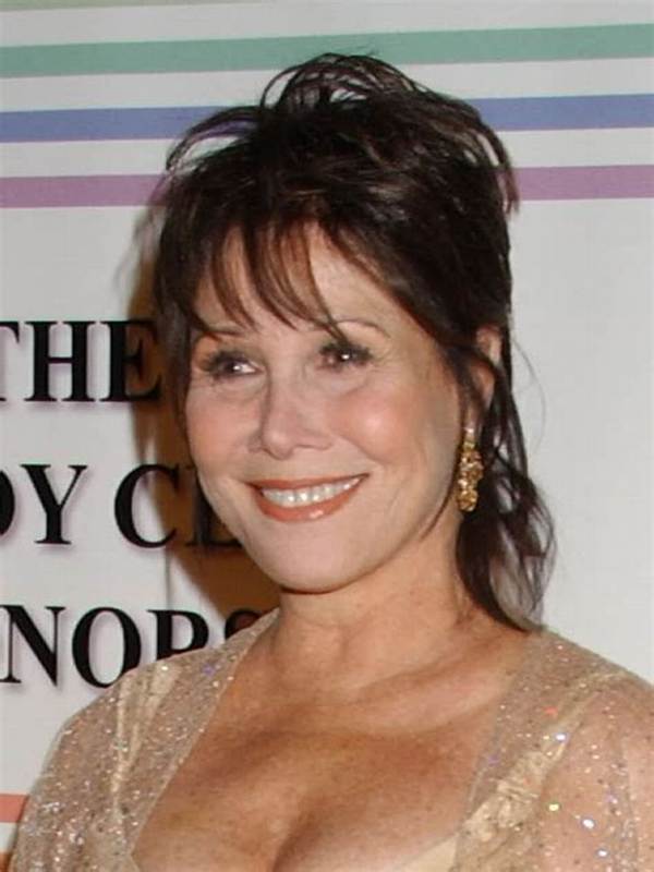 Michelle Lee - Net Worth, Age, Height, Birthday, Bio, Wiki!