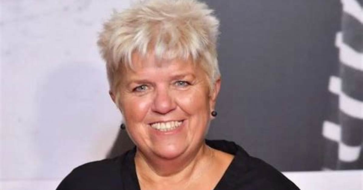 Mimie Mathy Net Worth, Age, Height, Bio, Birthday, Wiki!