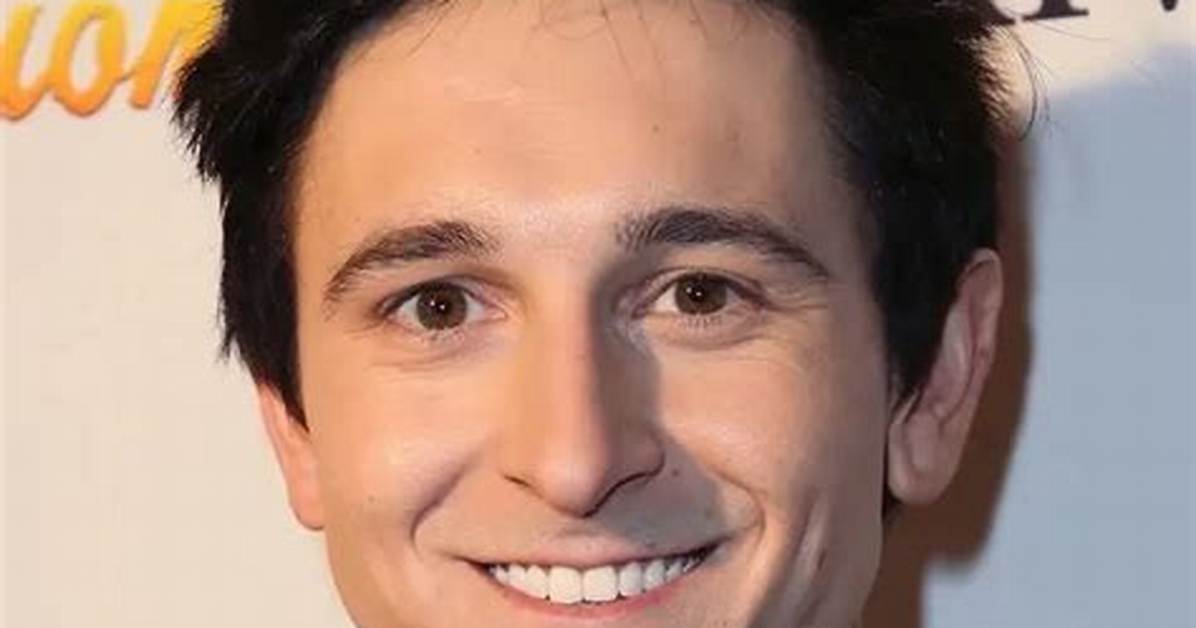 Mitchel Musso Net Worth, Age, Height, Bio, Birthday, Wiki!