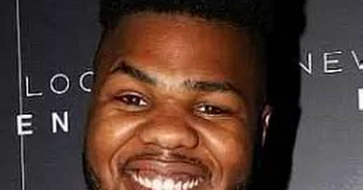Mnek’s Girlfriend: Who Is Mnek Dating?