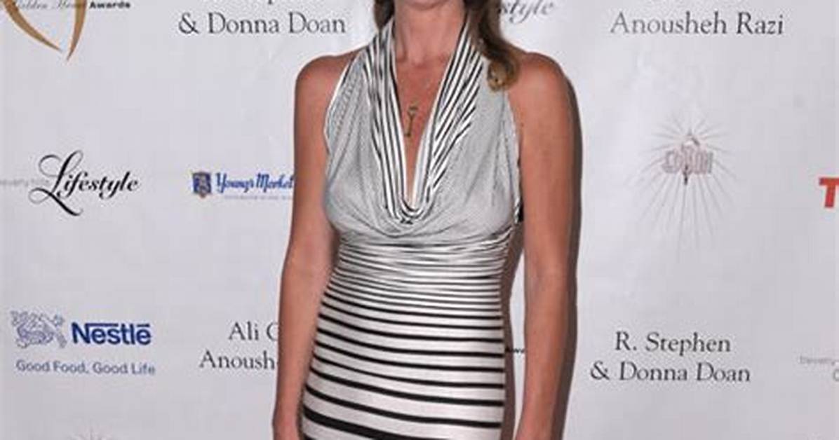 Mo Collins - Net Worth, Age, Height, Birthday, Bio, Wiki!