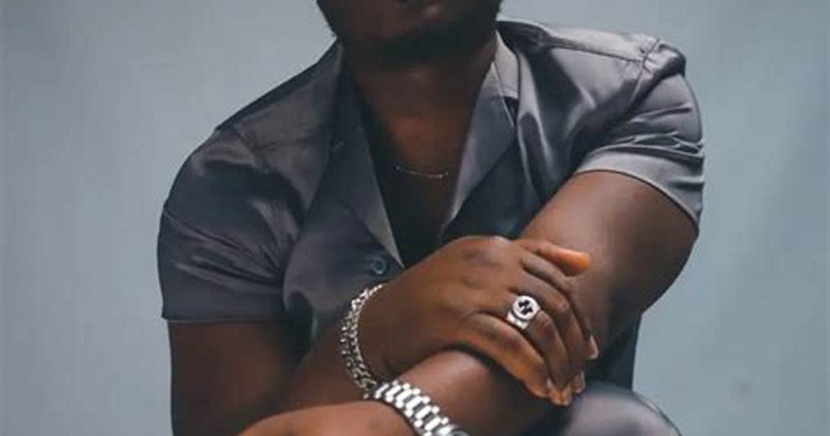Moelogo Biography: Songs, Album, Age, Net Worth, Wiki, About, Facts, Girlfriend