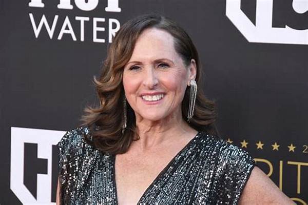 Molly Shannon Net Worth, How Much Is Molly Shannon Worth?