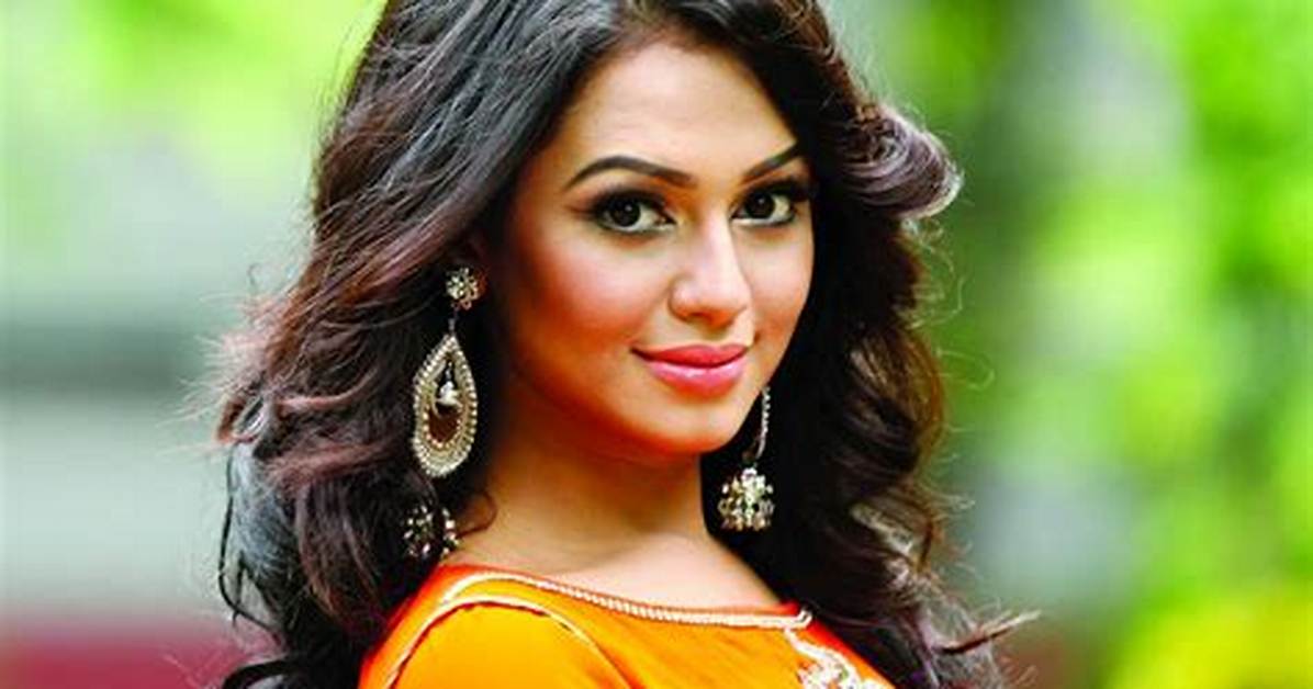Nusrat Faria Mazhar - Net Worth, Age, Height, Birthday, Bio, Wiki!