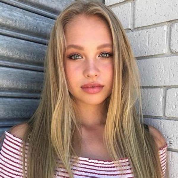 Olivia Deeble- Age, Bio, Wiki, Boyfriend, Net Worth, Career & Facts