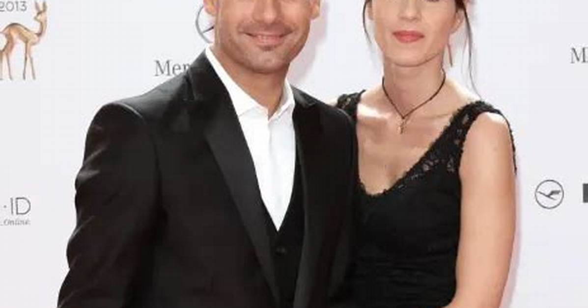 Pep Guardiola- Age, Wife, Net Worth, Height, Ethnicity