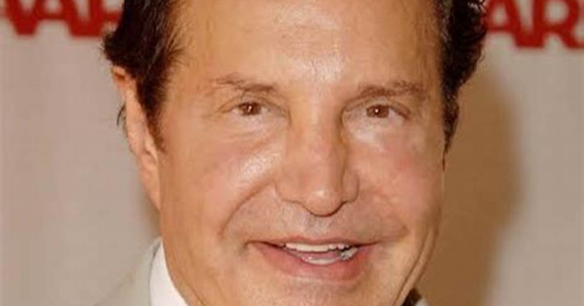 Peter Grosz- Wife, Age, Height, Net Worth, Ethnicity, Wiki
