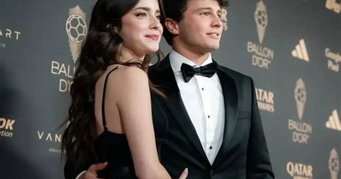 R%C3%Baben Neves Girlfriend Meet Debora Lourenco 1200. Jpg