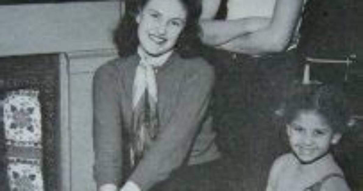 Ray Davies Siblings: Meet His 8 Siblings