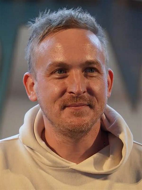 Richard Suckle Net Worth, Age, Height, Bio, Birthday, Wiki!