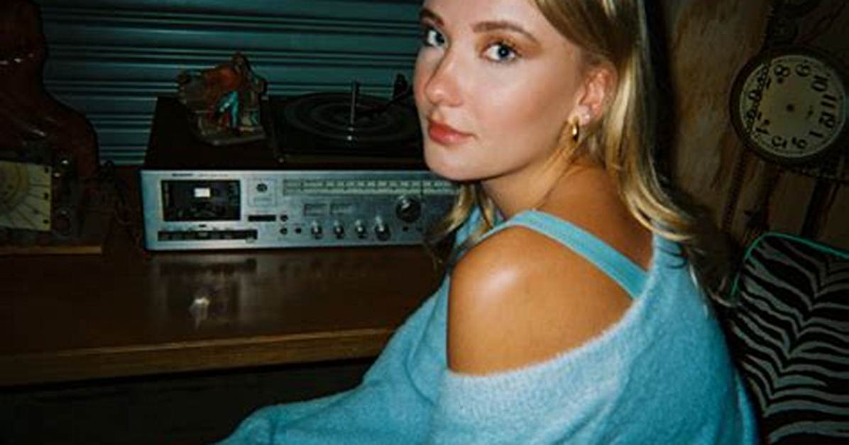 Rising Pop Starlet Elise Eriksen Talks "Smile" and "Less"