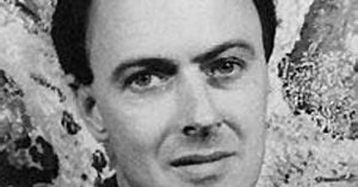 Roald Dahl Net Worth, Age, Height, Bio, Birthday, Wiki!