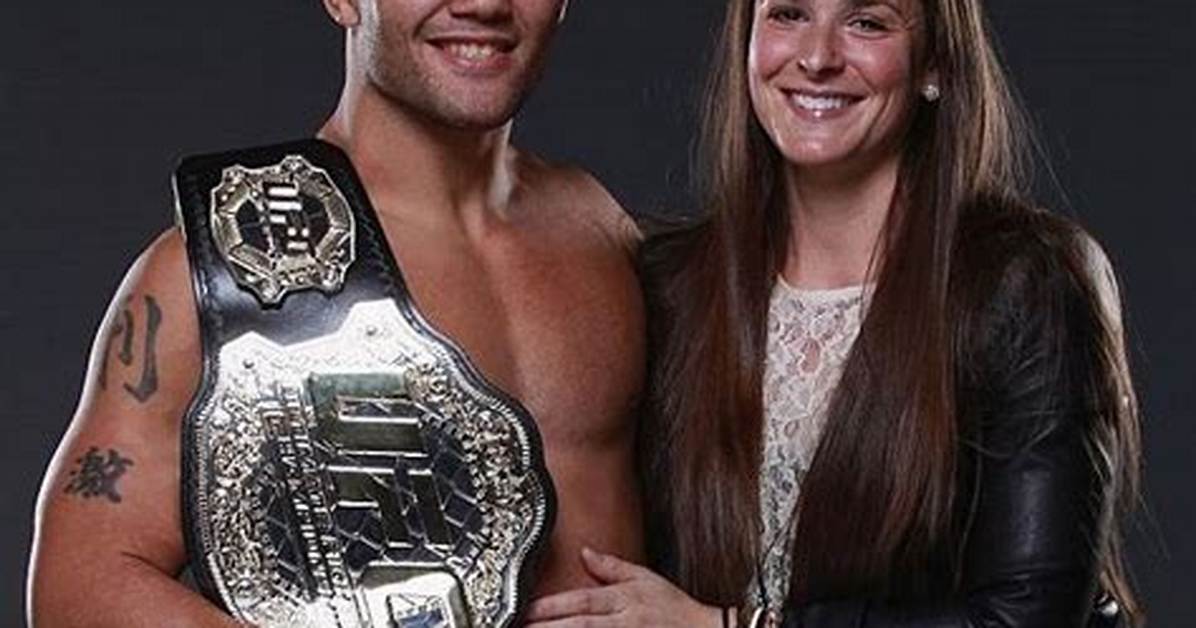 Robbie Lawler Wife: Is Robbie Lawler Married?