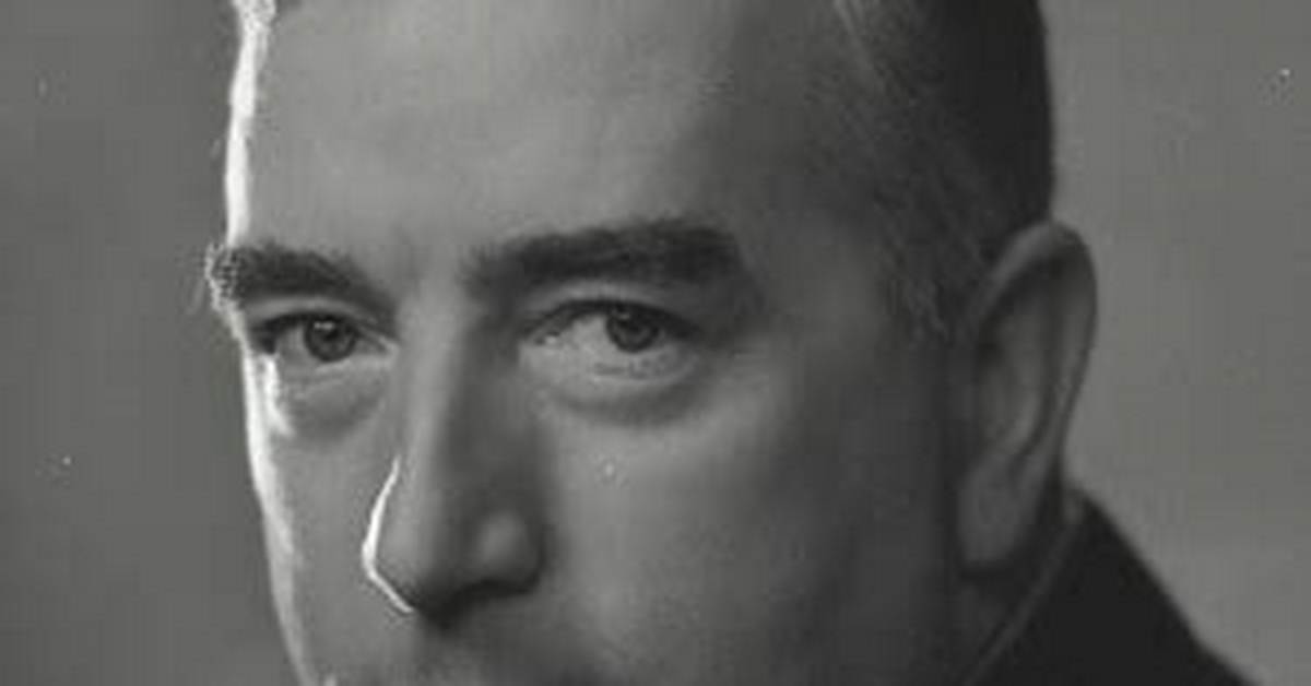 Robert Menzies - Net Worth, Age, Height, Birthday, Bio, Wiki!